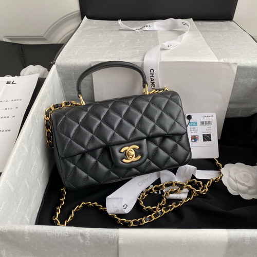 新作大人気☆現地特価！CHANEL バッグAS2431