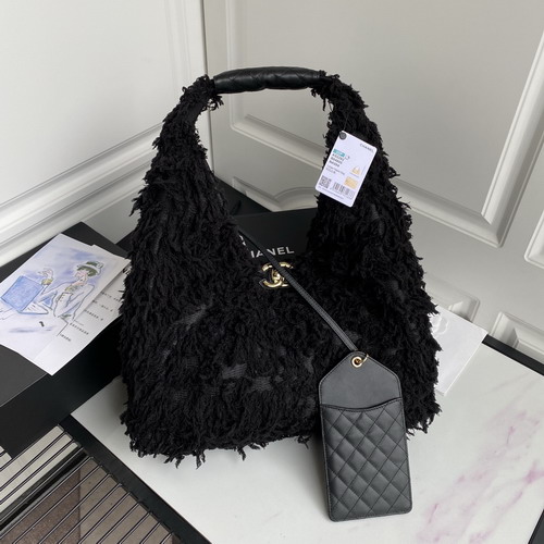 新作大人気☆現地特価！CHANEL バッグAS2292黒色