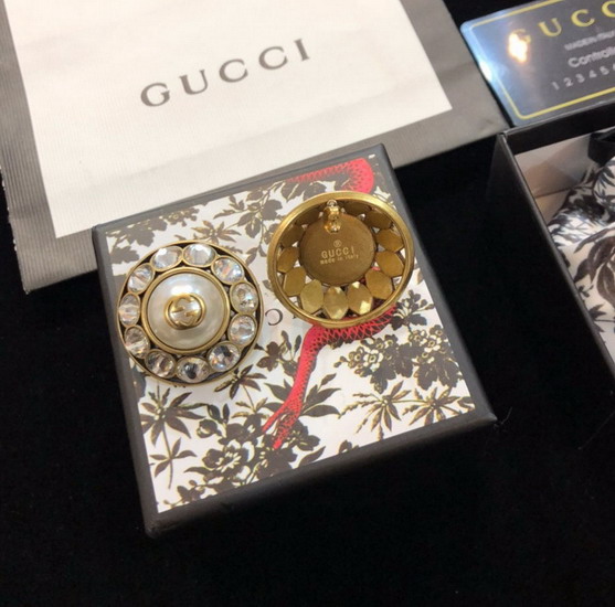 Gucci イヤリンGUEH055