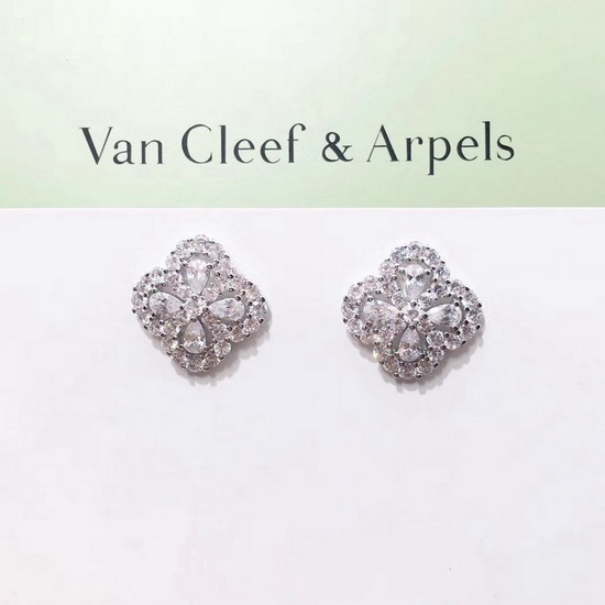  Van Cleef&ArpelsイヤリングVCEH013