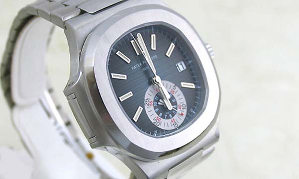 (PATEK PHILIPPE)パテックフィリップ コピー時計ノーチラスクロノ 5980/1A