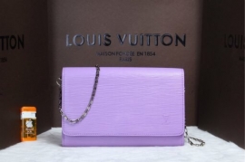 LOUIS VUITTON紫色光レザーショルダーバッグ1206年のブランド印刷版