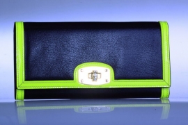 蛍光緑のミュウミュウ006と水、インポート蛍光パテントレザーのブラックの第一の層のコピーをブランドミュウミュウレザー財布
