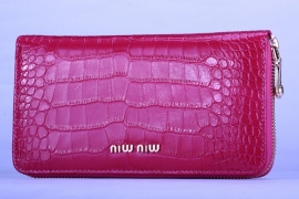 ミュウミュウレプリカの財布のジッパー袋クロコダイルローズレッドmiu005