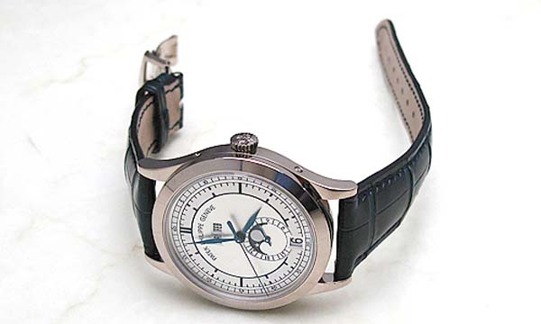 (PATEK PHILIPPE)パテックフィリップ コピー激安時計アニュアルカレンダー 5396G-001