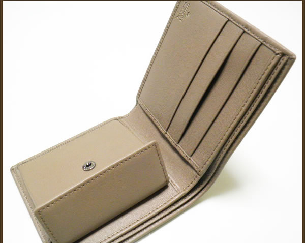 グッチコピー 二つ折り財布 型押しカーフ×キャンバス 138073 A0VBR 8580